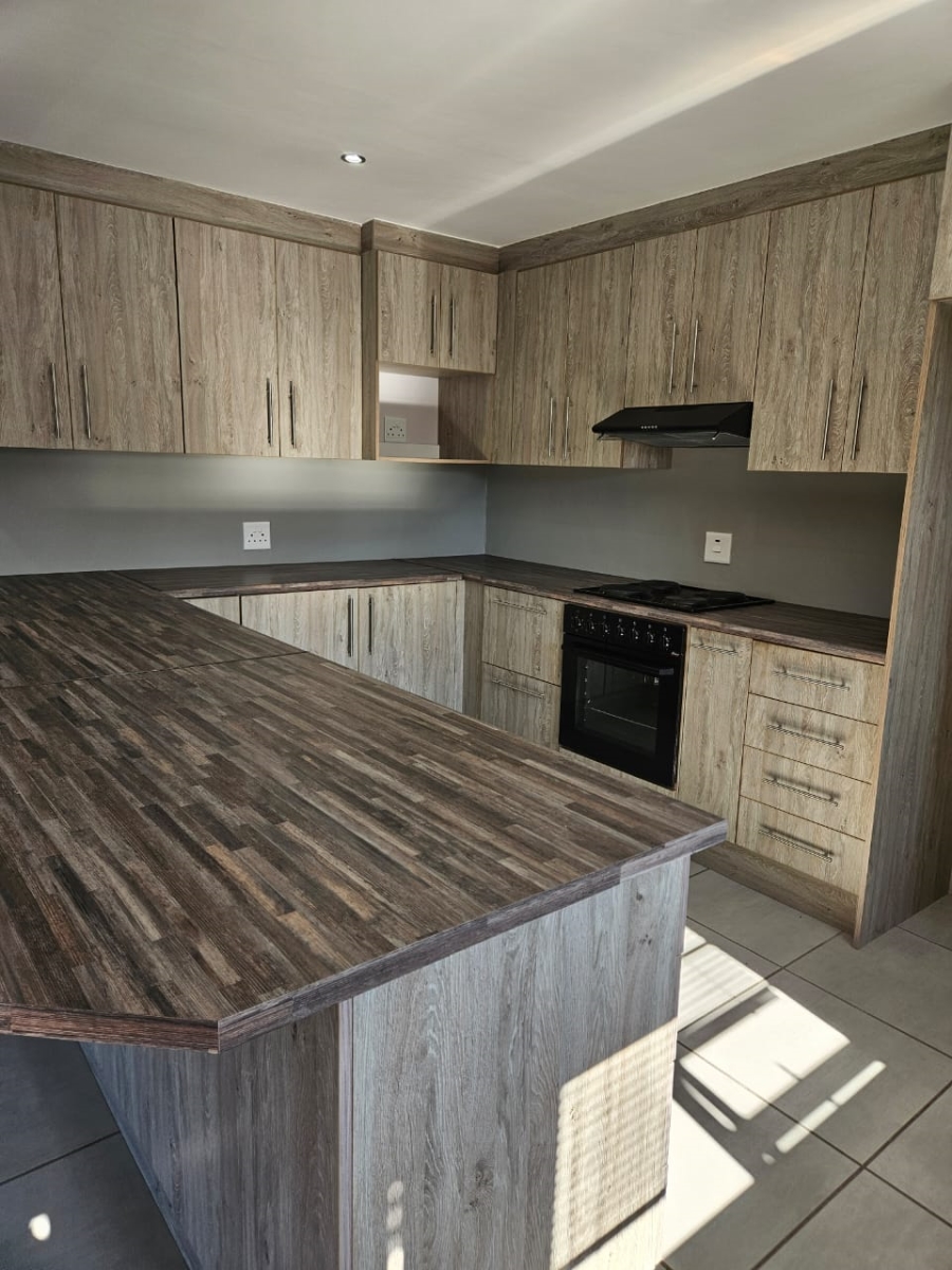 To Let 1 Bedroom Property for Rent in Greenshields Park Eastern Cape